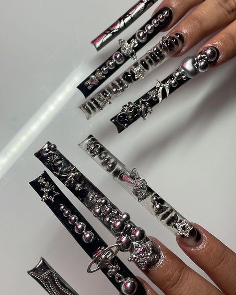 Gyaru Nails Long, Acrylic Nails Toes, Longest Nails, Nail Designs Bling, Concert Nails, Nails Toes, Junk Nails, Nail Appointment, Long Square Nails