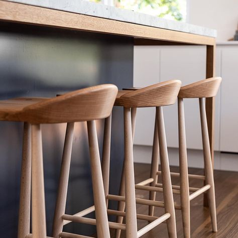 Annie Bowen on Instagram: “Favourites. Oak island detail and those beautifully simple ercol stools. 🖤 From last year's #banksiahouse project #anniebowendesign | Photo…” Kitchen Stools For Island Uk, Kitchen Island Stools Uk, Bar Stools Dunelm, Bar Stools Kitchen Island Uk, Counter Stools Kitchen Island Uk, Island Detail, Boot Rooms, Wooden Bar Stools Uk, Modern Kitchen Tiles