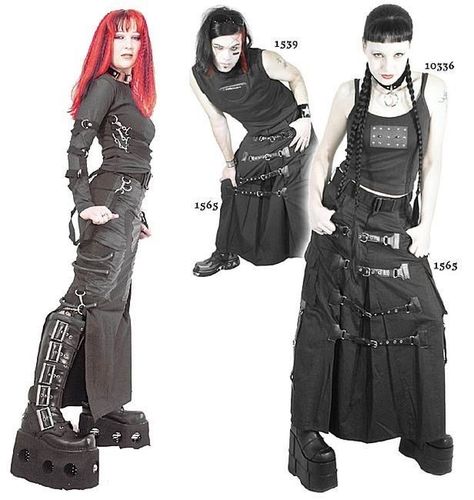 2000s Goth Fashion, Mall Goth Outfits, Goth Subculture, Goth Clothing, Iconic Fashion, New Rock, Goth Aesthetic, Alt Fashion, Grunge Goth