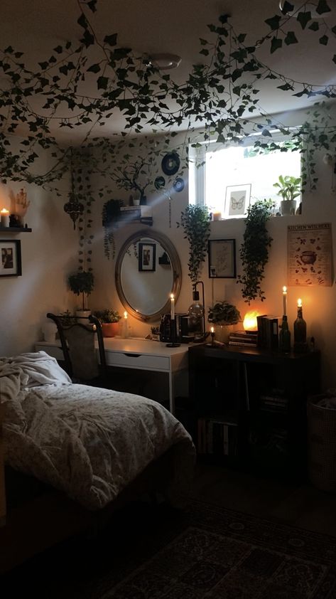 Leaves On Roof Bedroom, Room Ideas Aesthetic Corner Bed, Large Dark Bedroom, Cool Lighting For Bedroom, Dark Cottagecore Bedroom Cozy, Dark Chic Bedroom, Clean Indie Room, Bedroom Ideas For Small Rooms Dark, Cozy Dark Bedroom Aesthetic Comfy