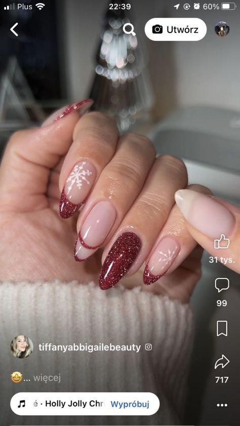 Cristmass Nails 2023, Red Glitter Nail Designs, Glitter Almond Nails, Nail Art Noel, Red Nails Glitter, Beauty Hacks Nails, Amazing Nails, Spring Nail Designs, Christmas Gel Nails