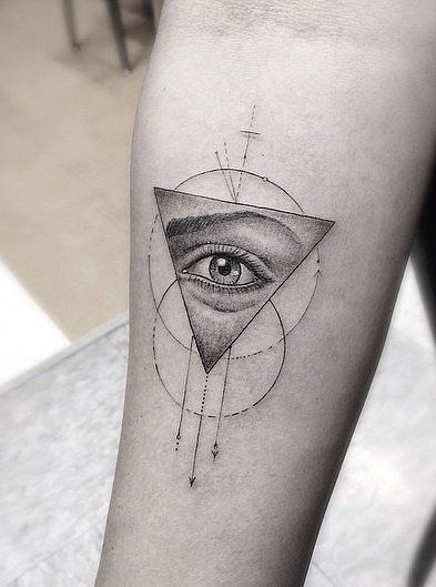 Tattoo Amigas, Triangle Eye, Tattoo Trend, Special Tattoos, Geek Tattoo, 1 Tattoo, Dream Tattoos, Eye Tattoo, Unique Tattoo