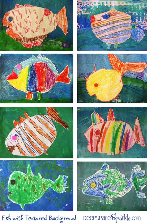 Fish collage art project  1. Paint background  2. Draw creature, cut out and add to background  3. Add decorations Fish Collage Art, Kindergarten Collage, Room Reset, Ocean Art Projects, Fish Collage, Elementary Art Rooms, Kindergarten Art Lessons, Deep Space Sparkle, Kindergarten Art Projects