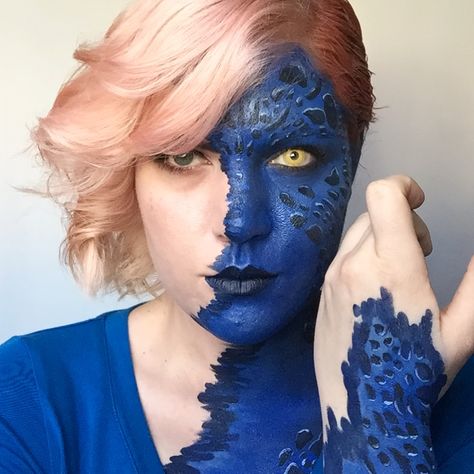 Mystique Xmen Makeup, Mystic Costume Xmen, Men Makeup Tutorial, Mystic Xmen, Mystique X Men, Mystic Makeup, Mystique Jennifer Lawrence, Mystique Makeup, X Men Mystique