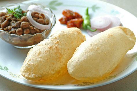 #BestCaterersinGurgaon, Best Caterers in Noida, Best Chaat in India, #BestChaat, #BestChaatinDelhiNCR #btw #btwfoods Makki Di Roti, Harappan Civilization, Delhi Street Food, Love Mashup, Delhi Street, Pakistan Punjab, Indian Fast Food, Chole Bhature, Punjabi Cuisine