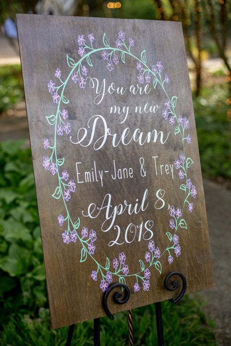 Rapunzel Wedding Theme, Rapunzel Wedding, Tangled Wedding, Wedding Angels, Disney Inspired Wedding, Disney Wedding Theme, Dream Wedding Decorations, Princess Inspired, Future Wedding Plans