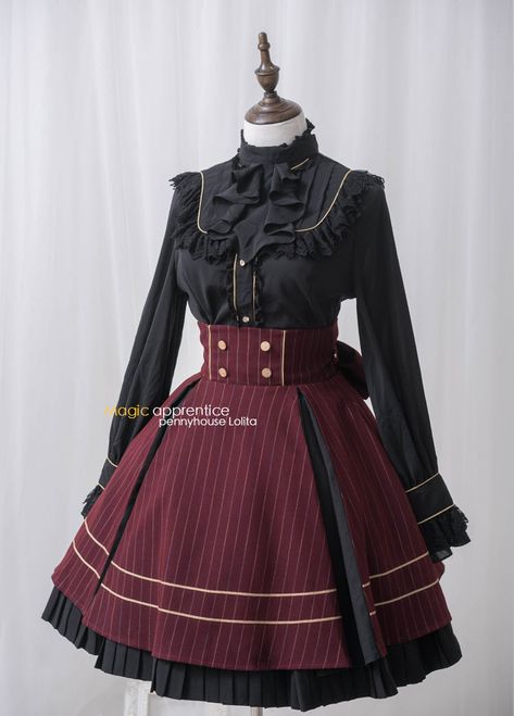 Lakaran Fesyen, Lolita Outfits, Old Fashion Dresses, Sleeves Blouse, Fete Anime, Kawaii Clothes, Cosplay Outfits, Lolita Dress, Gothic Lolita