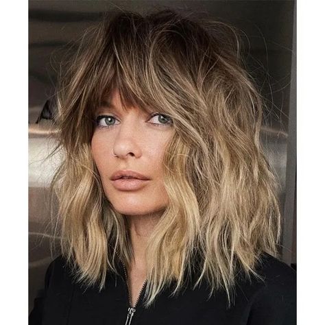 Warm Balayage, Modern Shag Haircut, Dunner Wordend Haar, Medium Shag Haircuts, Choppy Haircuts, Lob Haircut, Midlength Haircuts, Medium Hairstyles, Edgy Hair