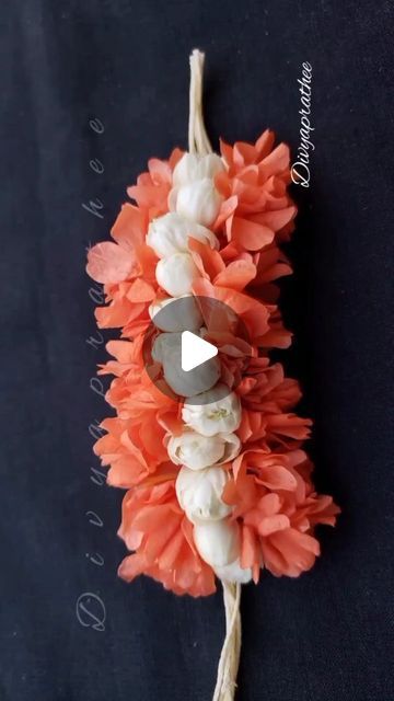 Flower Garland Diy, Garland Making, How To Make Garland, Flower Jewelry Designs, Garland Diy, Pooja Room Design, Jasmine Flower, Flower Garland, Diy Garland