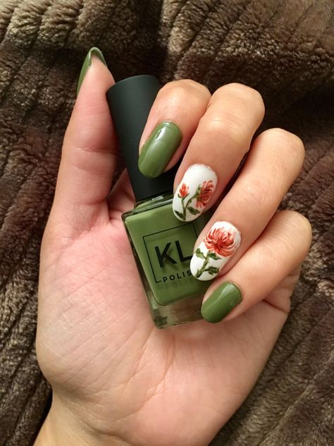 Chrysanthemum Nail Art, Chrysanthemum Nails, Fall Chrysanthemums, Chrysanthemum Book, Floral Nail, Floral Nail Art, The C, Beautiful Nail Art, Floral Nails