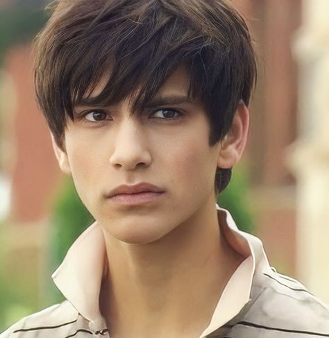 Freddie From Skins, Freddie Mclair, Myers Briggs Personalities, 14th Birthday, Birthday Wishlist, Smash Book, Mens Fitness, Character Design, Skin