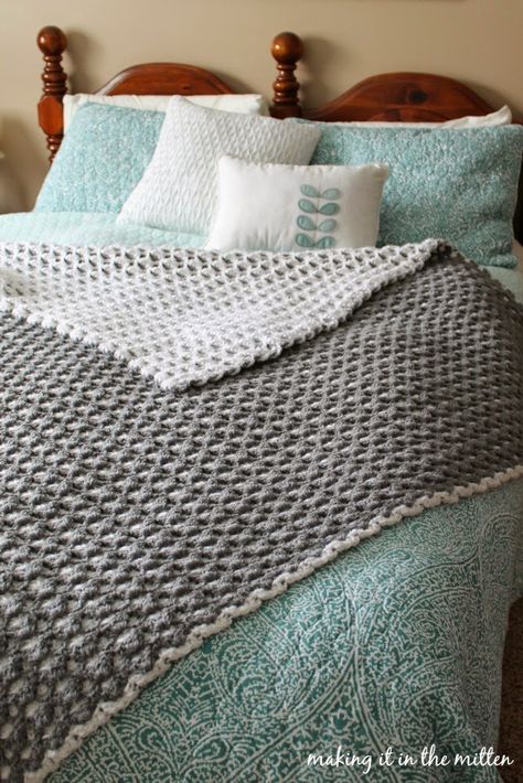 Making It In The Mitten: Crocheted Double-Sided Shell Blanket Pattern Double Sided Crochet Blanket Pattern, Double Sided Crochet Blanket, Making Blankets, Blanket Afghan, Afghans Crochet, Crocheted Blanket, The Mitten, Crochet Afgans, Crochet For Beginners Blanket