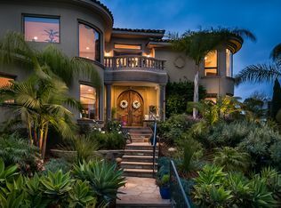 838 Forward St, La Jolla, CA 92037 | Zillow Underwater Room, Mediterranean Style Home, La Jolla California, Zillow Homes, San Diego Real Estate, Island House, Mansions Luxury, Home Pictures, Mediterranean Style