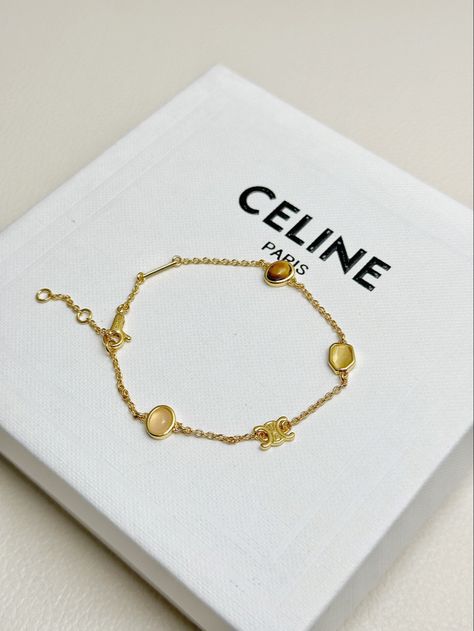 Celine Accessories, Jeweled Bag, Jewerly Boxes, Abstract Wallpaper Backgrounds, Minimal Jewelry, Jewelry Inspo, Bts Bangtan Boy, Accessories Jewelry, Accessories Watches