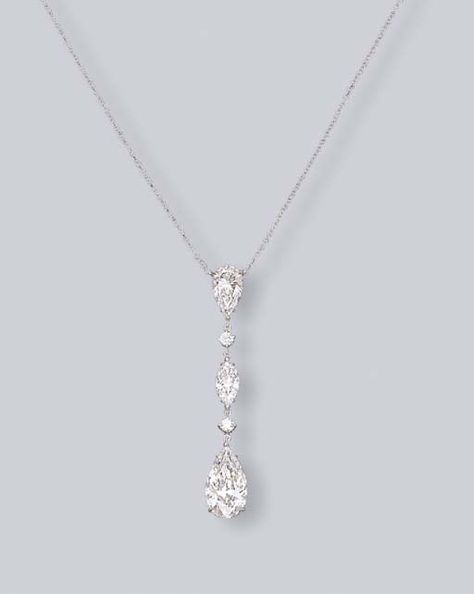 Marquise Necklace, Diamond Pendants Designs, Signature Necklace, Diamond Necklace Designs, Headpiece Jewelry, Diamond Pendants, Wedding Rings Solitaire, Diamond Jewelry Necklace, Fancy Diamonds