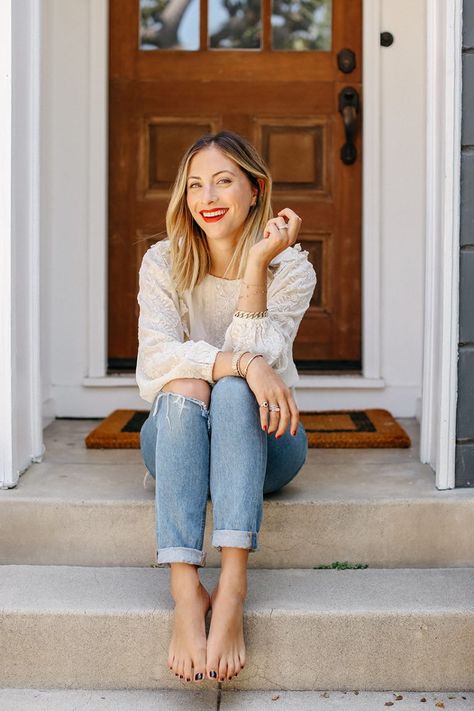 A Peek Into the Closet of Emily Schuman of Cupcakes and Cashmere - Camille Styles Emily Schuman Style, Emily Schuman, Airplane Wallpaper, Camille Styles, Sitting Poses, Cupcakes And Cashmere, 2017 Fashion Trends, Building Ideas, Vintage Women