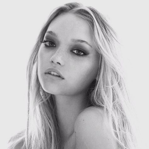 Gemma Ward Icon, Gema Ward, Gemma Ward Aesthetic, Gemma Ward Pfp, Gemma Ward Side Profile, Gemma Ward Photoshoot, Gemma Ward Editorial, Gemma Ward Mermaid, Emma Ward