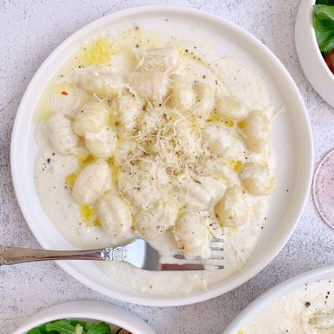 Cream Based Pasta, Gnocchi Truffle, Whole Bowl, How To Cook Gnocchi, Potato Muffins, Strawberry Salsa, White Truffle Oil, Making Gnocchi, Truffle Salt