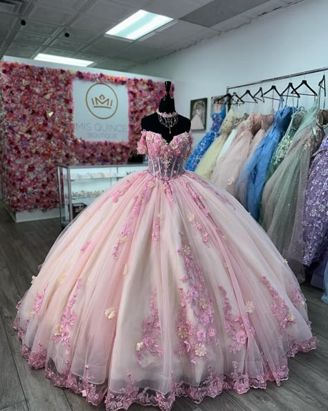 ✨New in store✨ . . . . . . #misquinceaños #misquince #mis15años #misxvaños #princesabymoncheri Quinseñeras Dress, Ideas Para 15 Años, Light Pink Quinceanera Dresses, Corset Prom Dresses, Xv Dresses, Mexican Quinceanera, Pink Quinceanera, Quinceanera Themes Dresses, Pink Quince