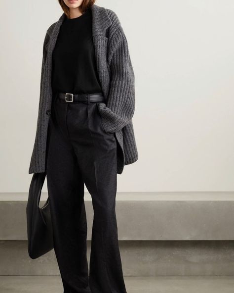 가을 패션, Silk Crepe, Minimalist Outfit, Net A Porter, Minimalist Fashion, Work Outfit, Casual Chic, The Row, Winter Outfits