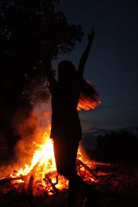 Dancing In The Woods Aesthetic, Women Dancing Around Fire, Fire Girl Aesthetic, Teen Spirit Aesthetic, Bonfire Night Aesthetic, Alyssacore Aesthetic, Dancing Around Fire, Dance Party Aesthetic, Wild Child Aesthetic