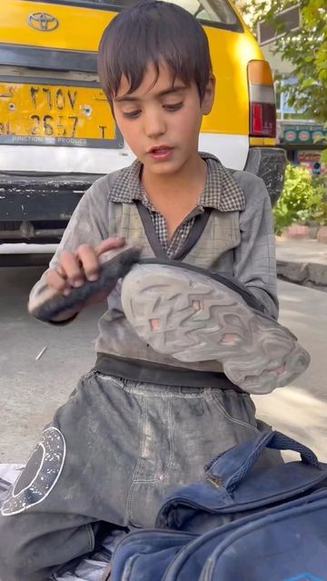 Hope✨ on Instagram: "Sent this street worker boy home so he wasn’t working on the street.wait till the end! @mahnazzy1 #mahnazzy1 #hope afghanistan #bekind #fyp #giveback #streetworker #childrenofinstagram #givewithallyourheart #afghanistan @murphslife @juixxe @rus.alien @biphakathi @muslimtiktok @charlie @_iam_nisar @manuelconecta @bartmann @lalalandkindcafe @cjay011.real @unicefafghanistan @unicef" Child Worker, Child Labour, Boys Home, Inspirational Messages, Till The End, Giving Back, Inspirational Message, Labour, Labor