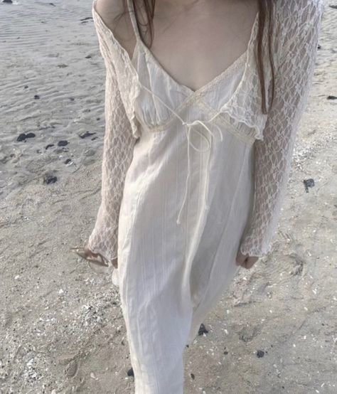 beach windy beige sandy vanilla coastal girl aesthetic tsitp mermaid lace slip linen canvas sundress instagram fitspo Core Outfits, Aesthetic Prints, Mermaid Core, Mermaid Aesthetic, Aesthetic Outfit Ideas, Fits Clothes, Japan Style, Outfits Casual, Elegant Outfit