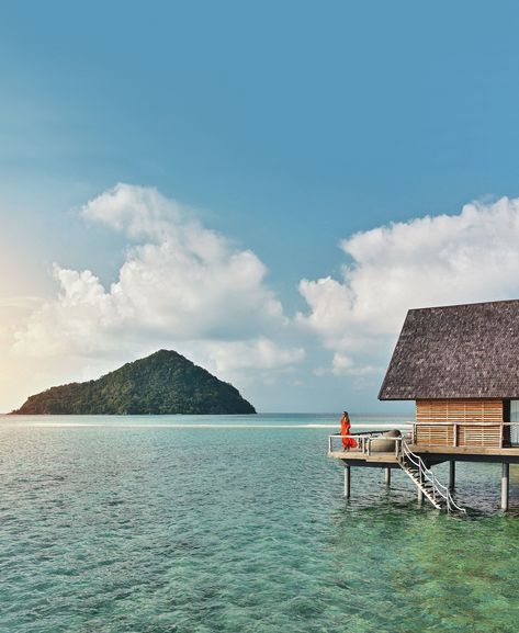 Bawah Reserve is a picture-perfect, tiny archipelago of previously uninhabited islands surrounded by turquoise waters, and covered by lush tropical greenery. And it’s an ideal retreat for luxury travelers seeking their next undiscovered paradise. #luxuryhotelsindonesia #besthotelsinindonesia #indonesialuxuryresort #islandresort #privateislandresort #rusticluxuryhotel #luxurytravel #luxurybeachresort #luxurytraveldestinations #indonesiainstagram #indonesiainstagrampictures Bawah Reserve, Riau Islands, Private Island Resort, Luxury Beach Resorts, Uninhabited Island, Tropical Greenery, Luxury Travel Destinations, Overwater Bungalows, Island Resort