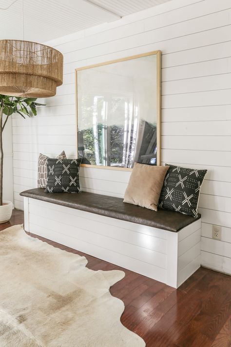 how to build dining banquette with storage Breakfast Nook Banquette, Built In Dining Bench, Dining Bench With Storage, Breakfast Bench, Dining Room Banquette, Breakfast Nook Bench, Diy Bank, Nook Bench, Banquette Dining