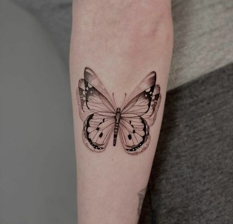 Moving Butterfly Tattoo, Trippy Tattoo Ideas, Illusion Tattoo, Mac Miller Tattoos, Moving On Tattoos, Borboleta Tattoo, Trippy Tattoo, Escher Art, 3d Butterfly Tattoo