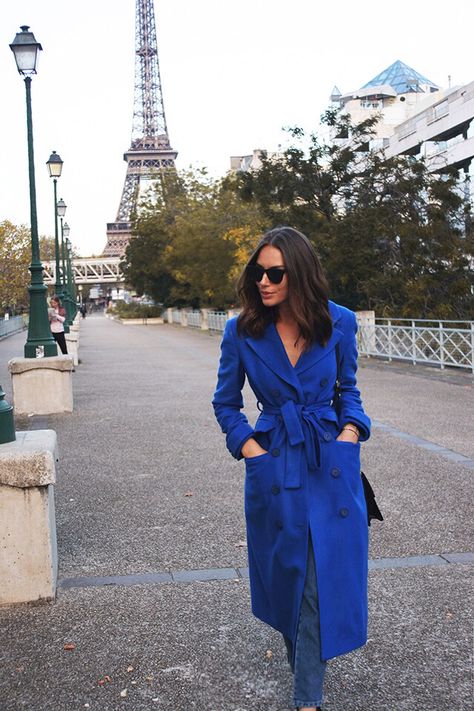 Blue Trench Coat Outfit, Cobalt Blue Outfit, Blue Coat Outfit, Royal Blue Coat, Below The Knee Dresses, Trench Coat Outfit, Blue Trench Coat, Coat Outfit, Deep Winter