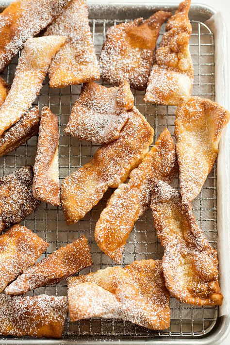 My grandma's recipe for fried dough - an Easter tradition when I was little! | browneyedbaker.com Fried Pie Dough, Fried Dough Recipe, Pastries Easy, Fried Cookies, Fried Pie, Fried Pastry, Brown Eyed Baker, Fried Dough, Apple Fritters