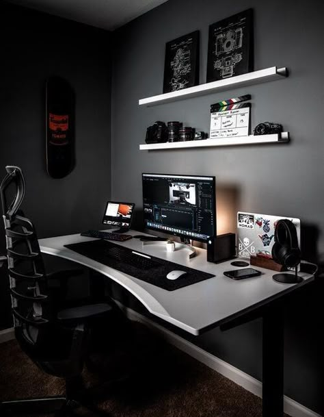 black is most loved color on earth i think, and it's great gaming room with black color🤩 Desk Setup Ideas, Setup Pc, Computer Desk Setup, Home Studio Setup, Setup Gamer, Desktop Setup, Pc Setups, Bedroom Setup, Desk Setups