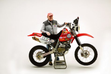 Honda Xr400, Adventure Bike Motorcycles, Honda Dirt Bike, Moto Scrambler, Motorcycle Magazine, Adventure Motorcycle, Honda Bikes, Dual Sport, Bike Reviews