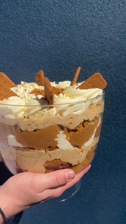 Biscoff Mousse, Thickened Cream, Biscoff Cheesecake, Biscoff Biscuits, Biscoff Spread, Lotus Biscoff, Icing Sugar, Trifle, Whipped Cream