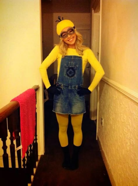 Minion Outfit Ideas, Girls Minion Costume, Yellow Costume Ideas, Minion Costumes Women's, Yellow Fancy Dress, Minions Fancy Dress, Diy Fancy Dress, Costume Minion, Easy Fancy Dress