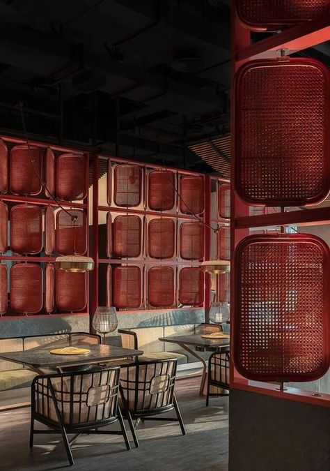 Restaurant Partition, Art Deco Interiors, Chinese Bar, Chinese Cafe, Deco Interiors, Bar In Casa, Chinese Restaurants, Chinese Interior, Bar Interior