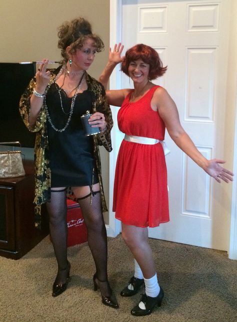 Miss Hannigan Costume, Orphan Annie Costume, Annie Movie, Annie Costume, Miss Hannigan, Annie Jr, Cute Halloween Costume, Heathers The Musical, Creative Valentines