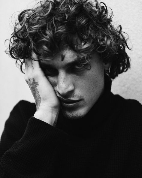 Alessio Falcone, Face Study, Portraiture Photography, Men Photoshoot, Boys With Curly Hair, Model Drawing, Curly Hair Men, Male Portrait, Fashion Photoshoot