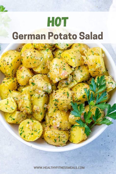 Warm German Potato Salad is a great alternative to classic potato salad made with a creamy dressing. It's perfect for potlucks and barbecues. German Sweet Potato Salad, Warm Potato Salad Recipe, Hot German Potato Salad, Warm German Potato Salad, Warm Potato Salad, German Potato Pancakes, German Potato Salad Recipe, Warm Potato Salads, Easy Coleslaw