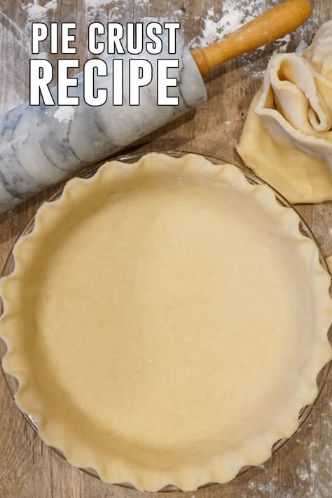 Don’t be overwhelmed by the thought of making homemade pie crust. This easy pie crust recipe is delicious and simple to make. Its has an amazing buttery taste and a flaky and delicious texture. This recipe makes enough dough for a top and a bottom for any pie. Grandmas Perfect Pie Crust Recipe, Amish Pie Crust Recipe, Amish Pie Crust, Oil Pie Crust Recipe, Homemade Pie Crust Easy, Pumpkin Pie Crust Recipe, Amish Baking, Easy Pie Crust Recipe, Crust Recipe Easy