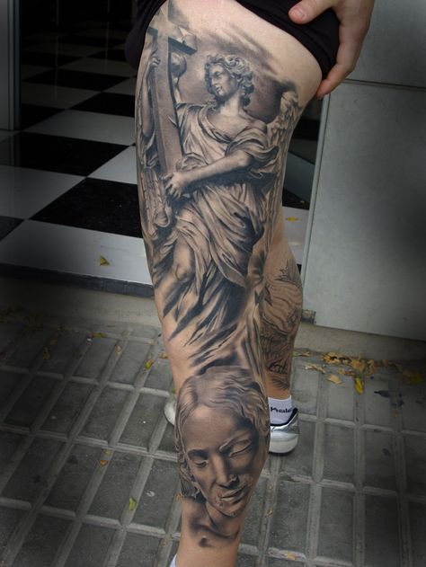 Angel holding a cross Angel Sleeve Tattoo, Angel Back Tattoo, V Tattoo, Anubis Tattoo, Cool Chest Tattoos, Angel Tattoo Designs, Religious Tattoos, Egyptian Tattoo, Greek Tattoos