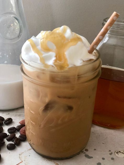 Iced Honey Almond Milk Latte - Get your coffee fix with a creamy, sweet and healthy iced latte recipe. Almond Milk Latte Recipe, Healthy Iced Coffee, Iced Latte Recipe, Gooood Morning, Almond Milk Latte, Almond Milk Coffee, Simply Stacie, Coffee Ideas, Coffee Hacks