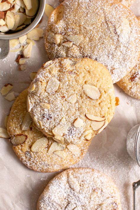 Almond Croissant Cookies - The Little Holly That Could Gf Perogies, Almond Croissant Cookies, Saturday Appetizers, December Cookies, Chocolate Chip Brownie Cookies, Cookies Levain, Peanut Butter Banana Cookies, Almond Croissants, Almond Desserts