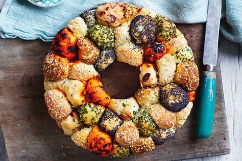 Herbed Bread, Bread With Olive Oil, Savory Monkey Bread, Monkey Bread Recipe, Olive Oil Butter, Savoury Baking, Monkey Bread, Pull Apart, Maize