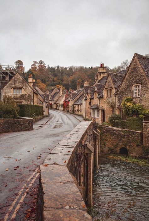 Instagram Castle Combe Cotswolds UK Travel Blogger Road Trip Guide British Aesthetic, Travel Aesthetics, England Aesthetic, England Countryside, Castle Combe, Old Pub, English Village, British Countryside, The Cotswolds