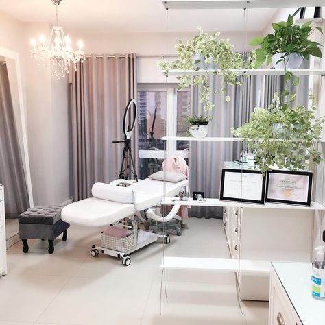 In Home Beauty Studio, Microblading Studio Ideas At Home, Microblading Room Ideas, Brow Studio Decor, At Home Lash Studio Ideas, Lash Studio Ideas, Microblading Room, Lash Suite Ideas, Microblading Studio Ideas