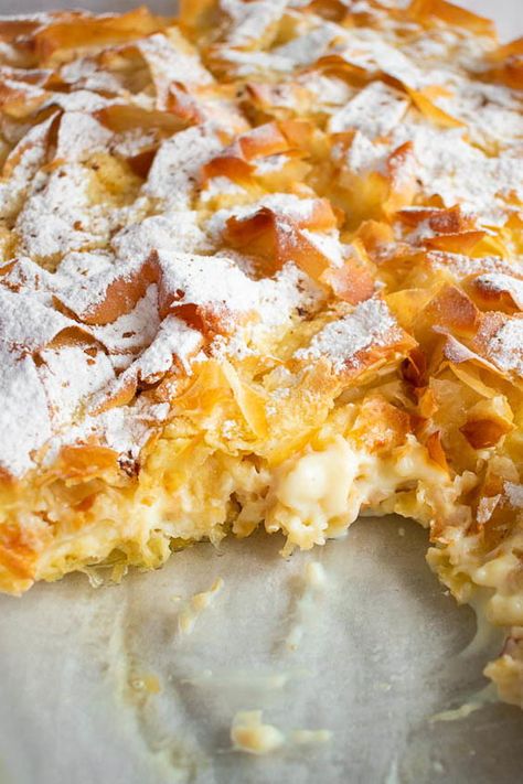 Filo Pastry Recipes, Greek Recipes Dessert, Greek Pastries, Custard Cream, Greek Sweets, Filo Pastry, Greek Desserts, Greek Cooking, Greek Dishes