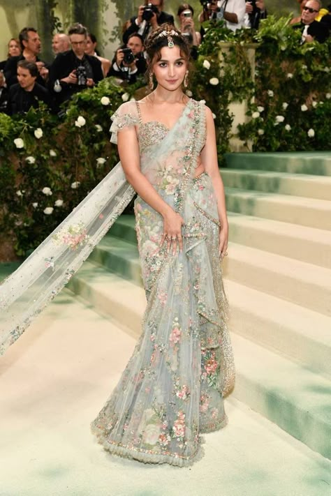 Sleeping beauties & Garden of time: Met Gala 2024 looks that stood out, met gala 2024, theme, garden of time, alia bhatt, celeb fashion, looks Alia Bhatt Met Gala, Theme Garden, Met Gala Outfits, Celeb Fashion, Fancy Sarees Party Wear, Pakistani Fancy Dresses, Theme Dress, Bollywood Wedding, Dress Design Sketches