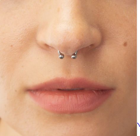 Nose Piercing Men Septum, 14g Septum Piercing, Nose Peicerings Septum, Nose And Septum Piercing Together, Subtle Septum Piercing, Tiny Septum Piercing, Tiny Septum Ring, Septum Sizes, Small Septum